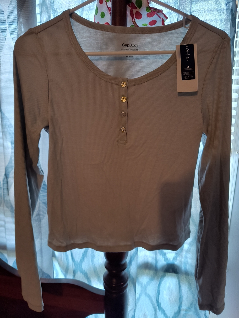 GAP Ribbed Long-Sleeve Henley in Light Taupe